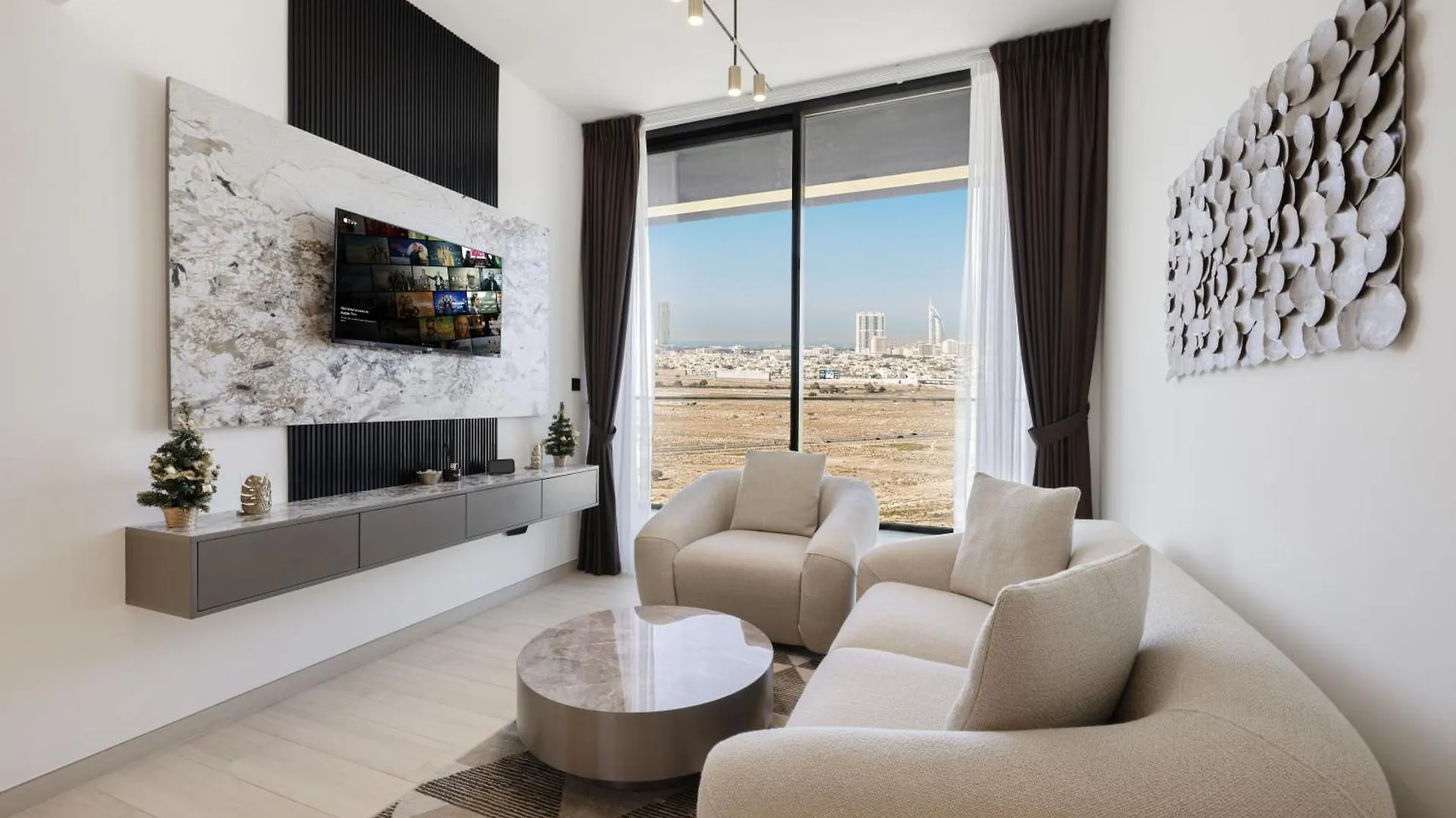 Daniels Stylish 1Br Apartment With Al Khail View Dubai United Arab Emirates
